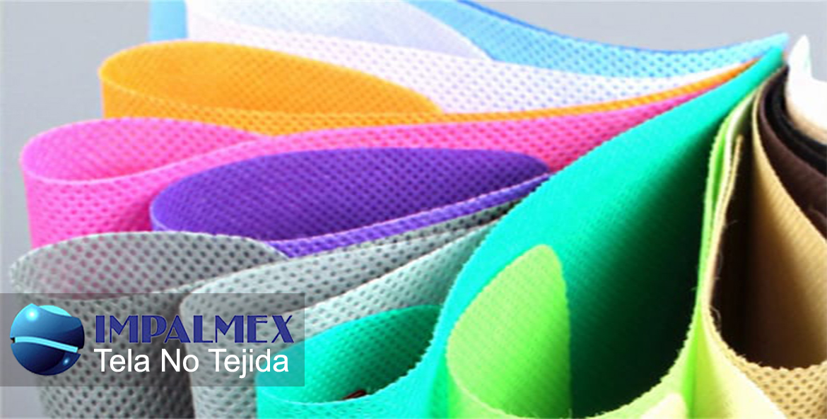 Explora la Tela No Tejida TNT de polipropileno, ligeras, resistentes y reciclables, ideales para forros de carteras, moda productos ecológicos