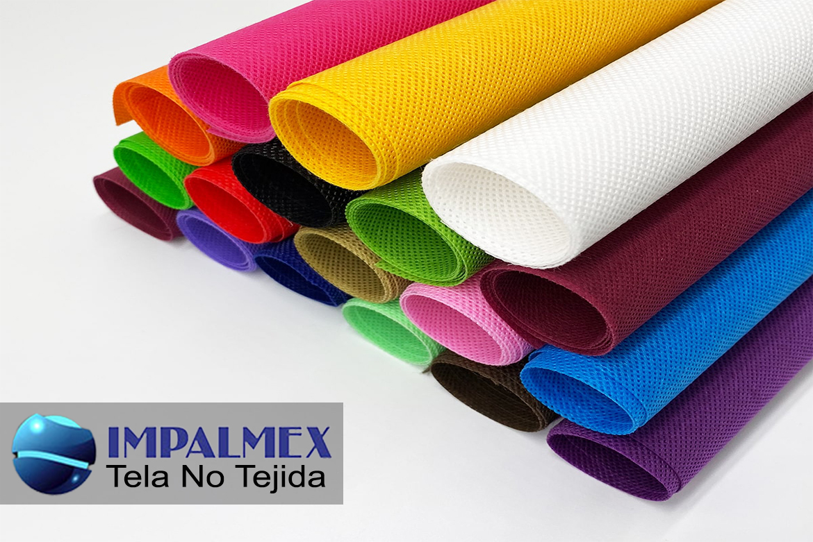 Las telas no tejidas son materiales fabricados sin hilos entrelazados, ideales para aplicaciones en medicina, moda, embalaje y productos ecológicos. Hechas de fibras como polipropileno, son ligeras, resistentes y reciclables, ofreciendo soluciones sostenibles y versátiles para forros de carteras, ropa y más